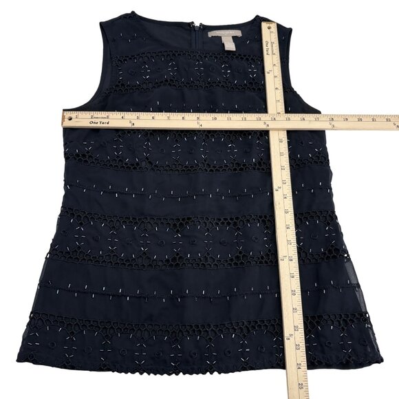 Banana Republic Sleeveless Navy Lace Embroidered Top Size 8 eyelet - Picture 3 of 4